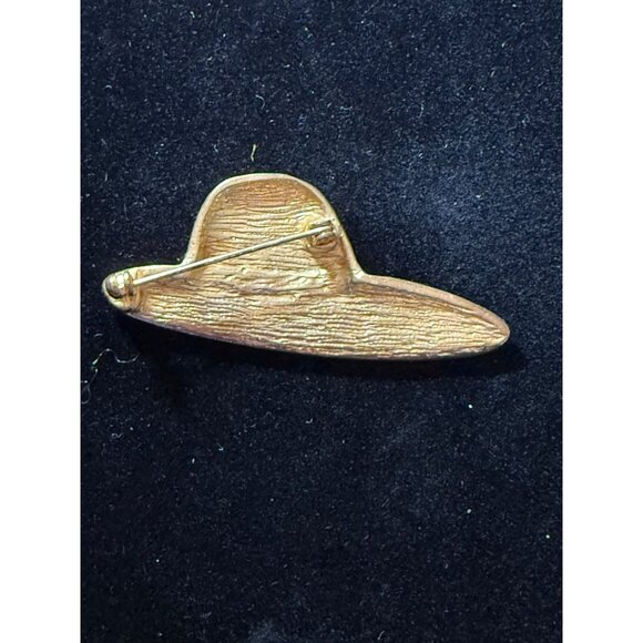 Retro Red Enamel Hat Pin Brooch With Gold-Tone Trim & Rhinestone Detail - Picture 2 of 3